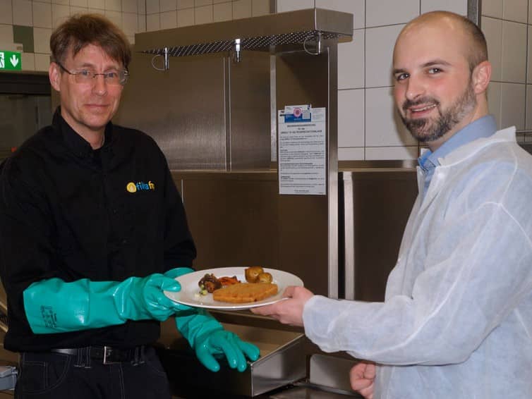 Das Studierendenwerk Bonn entlastet dank des neuen mobilen Fritteusenservice FiltaFry seine Mitarbeiter in den Küchen und verbraucht weit weniger Frittieröl